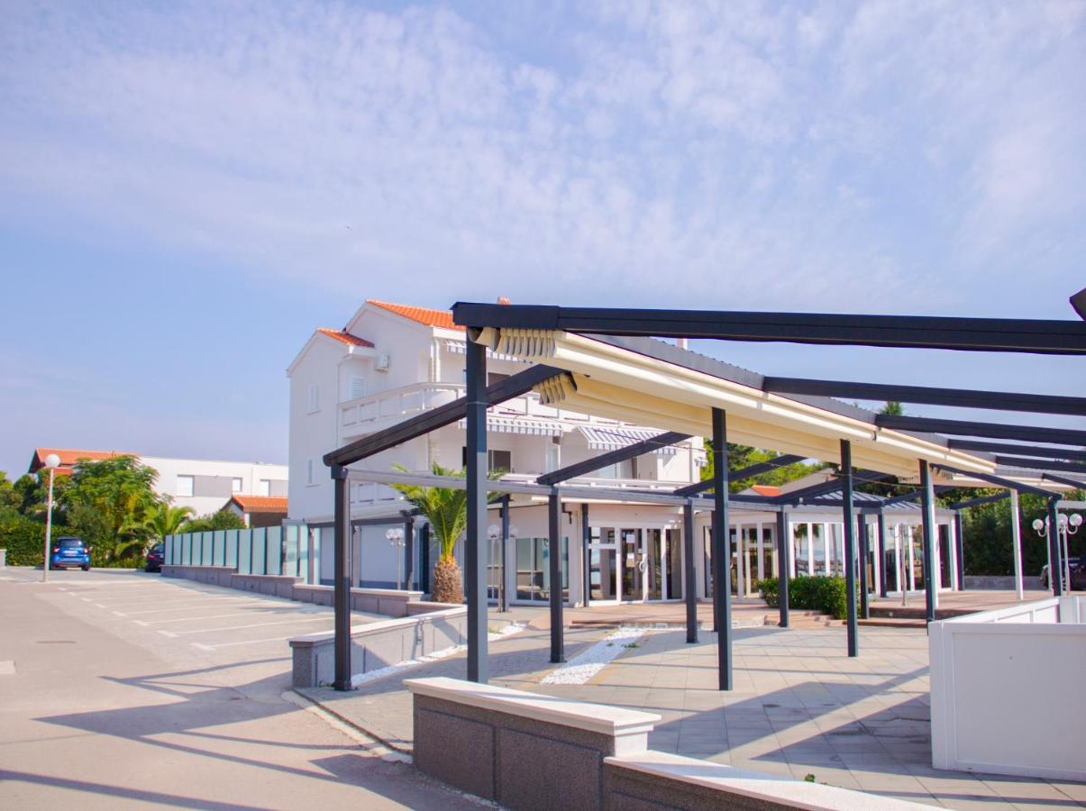 Apartments Paradiso Vir Exterior foto